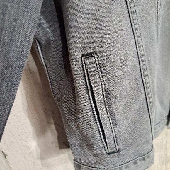 Frame L'Homme  Denim Jean  Jacket in Grayson sold out online NWT GIFTABLE - Picture 4 of 9